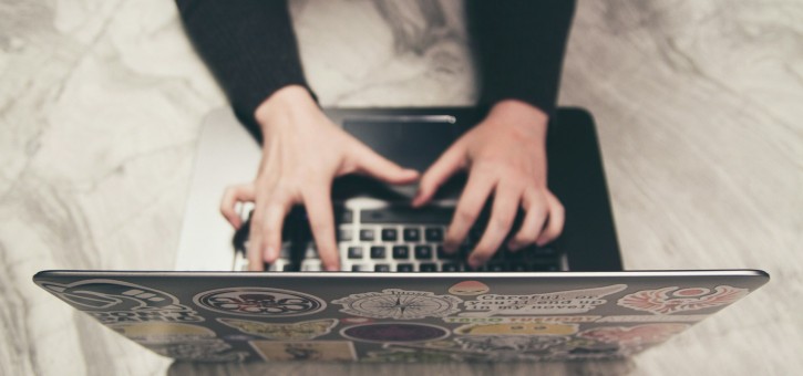 Beitragsbild zu Ghostwriter für Hausarbeiten – Professionelle Unterstützung für Studierende