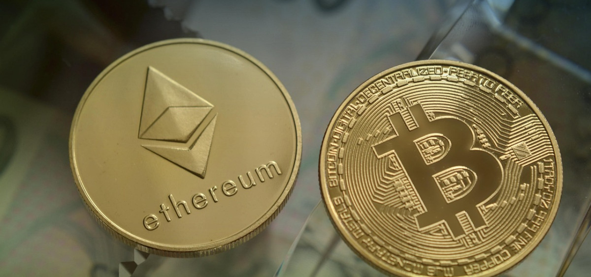 Beitragsbild zu Wie kann man die Entwicklung von Bitcoin verfolgen? Die besten Informationsquellen und Werkzeuge
