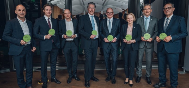 Beitragsbild zu Die Preisträger der CEO & CFO Awards 2024