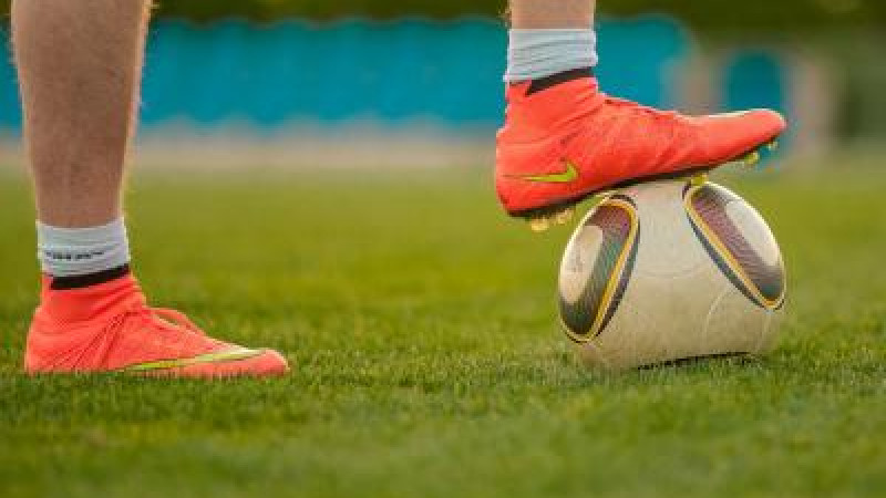 Beitragsbild zu Anpfiff für neue Märkte – Frauenfussball als Wachstumstreiber?